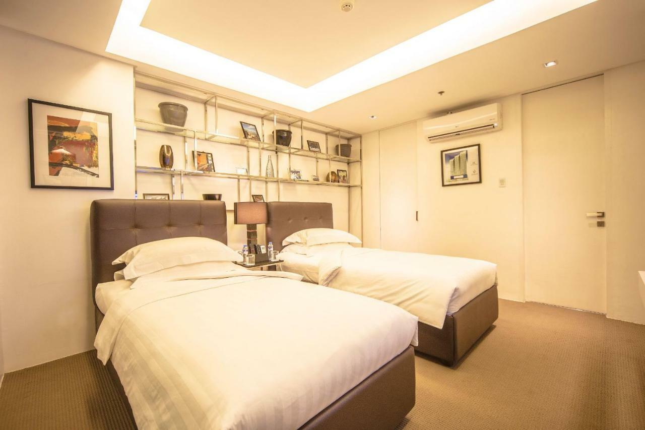 The Alpha Suites Makati City Exteriér fotografie